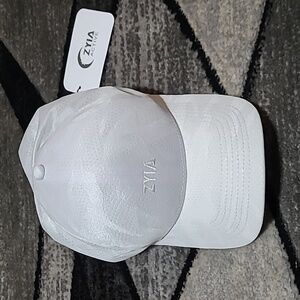 ZYIA ACTIVE EMBROIDERED WHITE CAMO MESH FITTED HAT